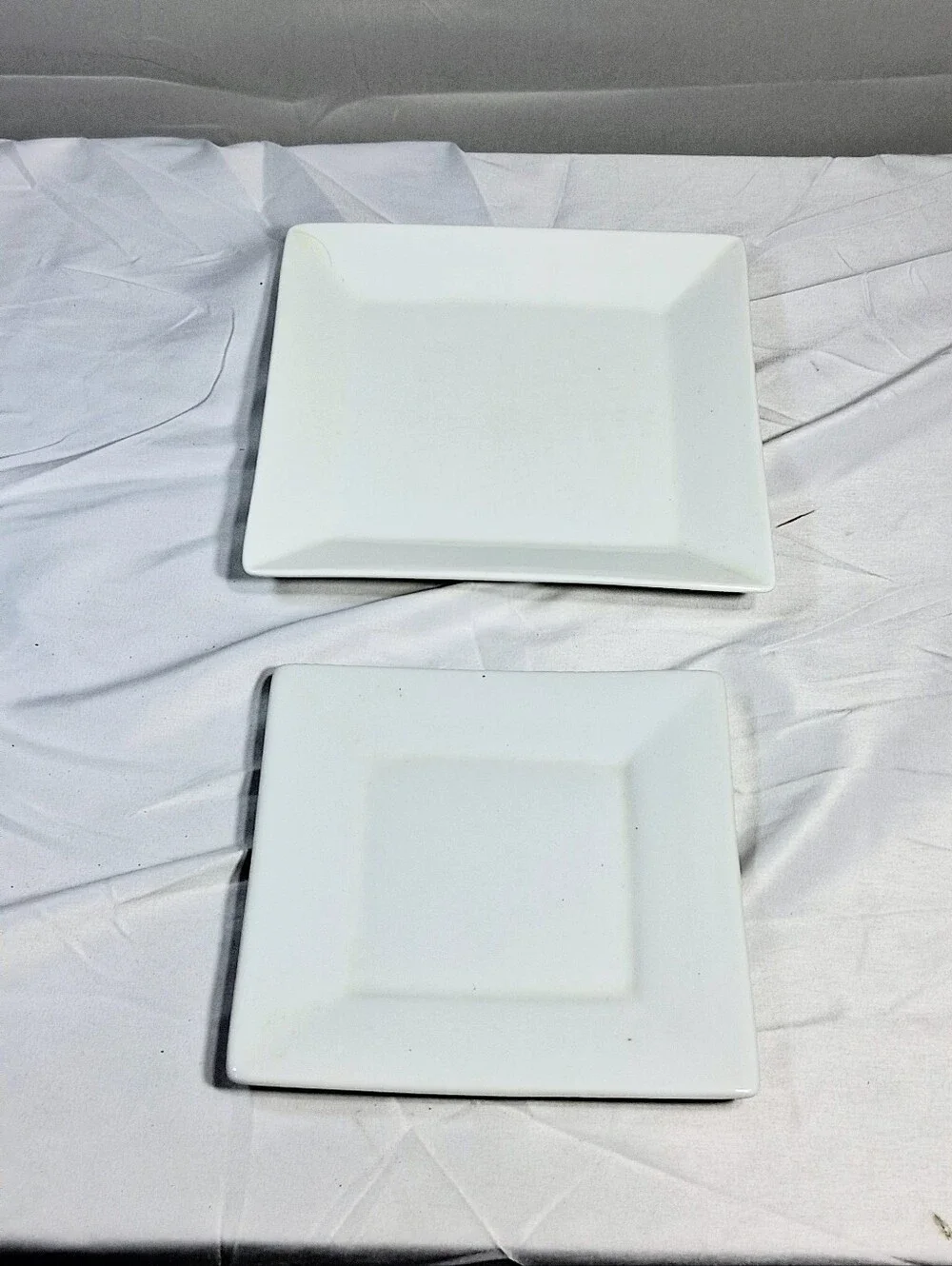 Set Of 2 Crate and Barrel Simple White Square Porcelain Dinner Plates 7
